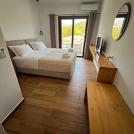 Golden Evelyn Hotel